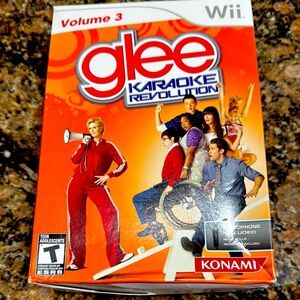 Wii volume three glee karaoke, Revolution game brand new never opened